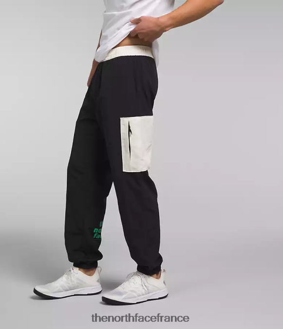 vêtements The North Face Hommes pantalon facile en nylon tnf tnf noir/gardénia blanc ZPZRD489